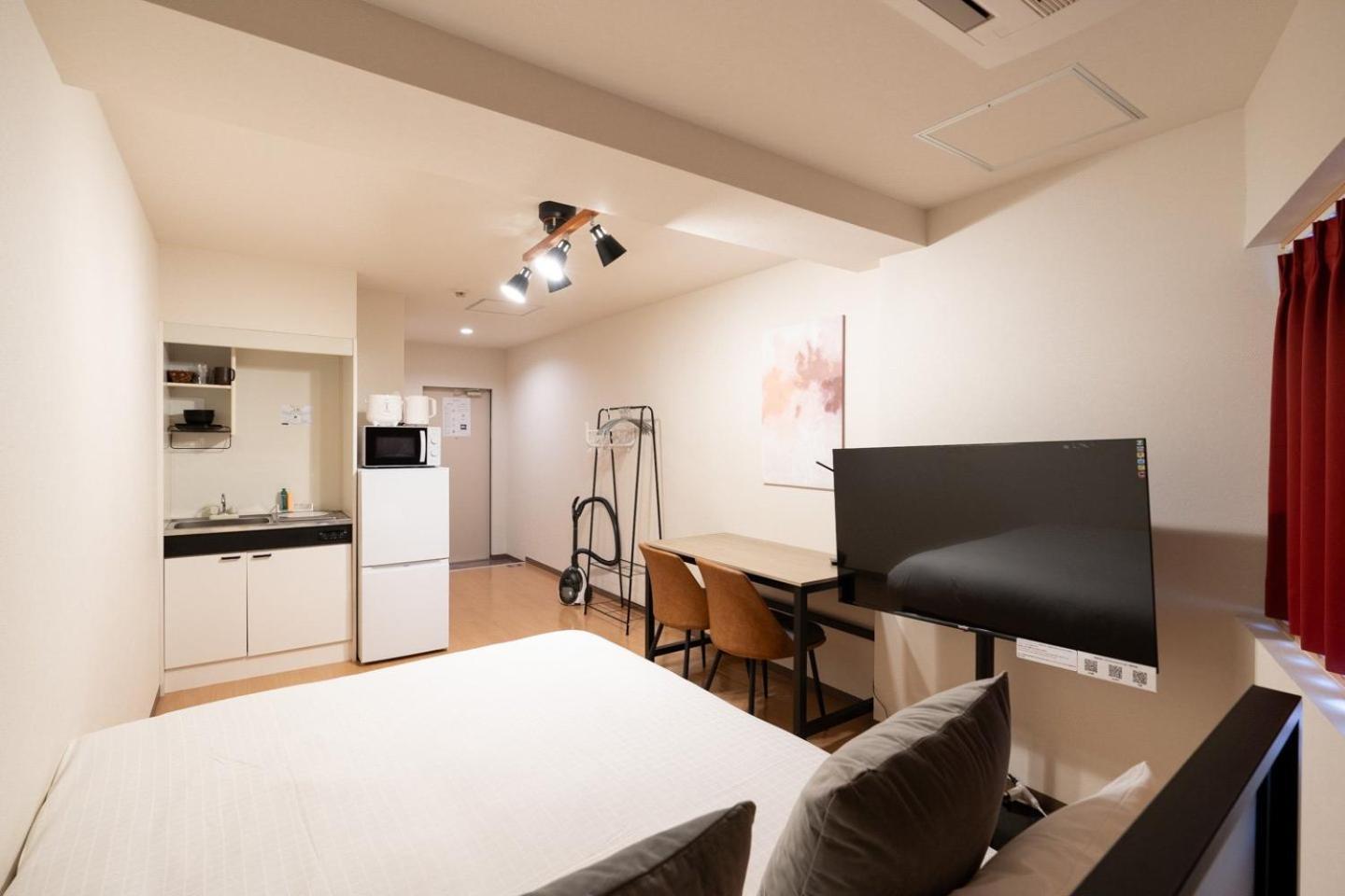 Ferienwohnung Shinjuku Okada Building Präfektur Tokio Exterior foto